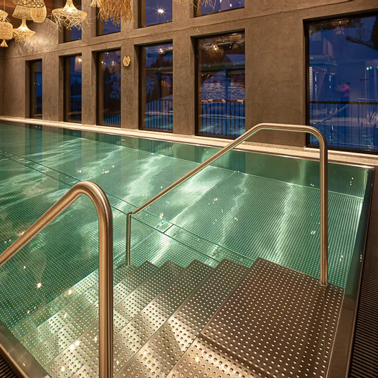 05_indoor_pool.jpg