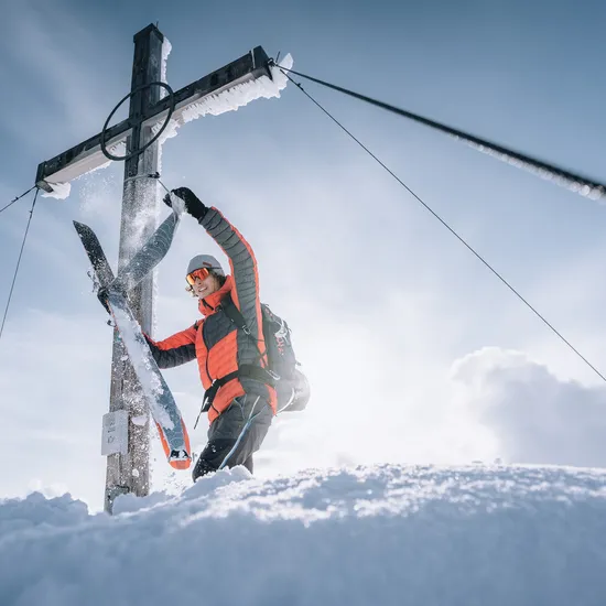 skitour-auf-das-portlahorn-in-damuels_c_lukas-holland-damuels-faschina-tourismus.jpg